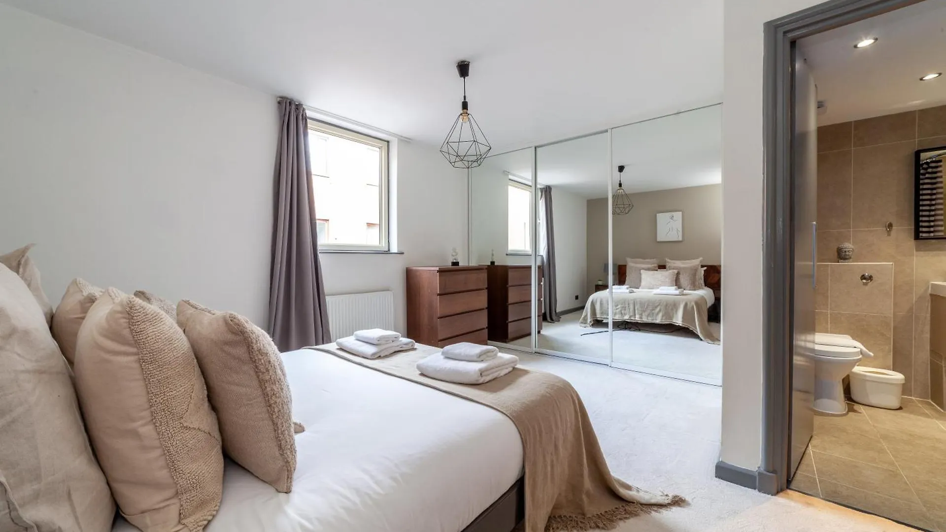 The Wapping Villa London United Kingdom